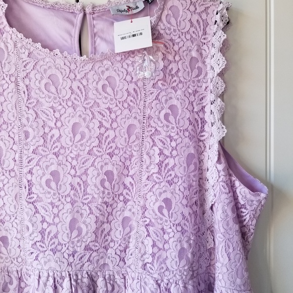 lace peplum top! 💜 - Picture 4 of 6